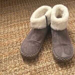 Gray suede slippers